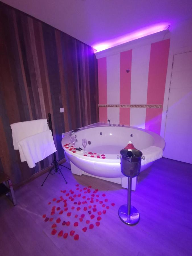 ナバルカルネロ Tu Mansionゲストハウス エクステリア 写真