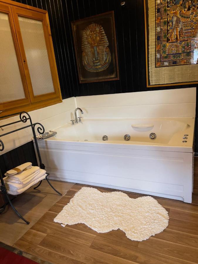 ナバルカルネロ Tu Mansionゲストハウス エクステリア 写真